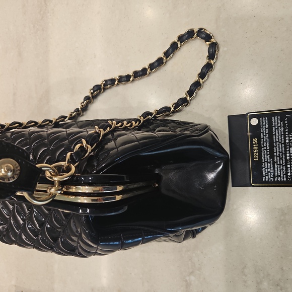 Chanel Mademoiselle Quilted Satchel Black Patent w/Gold Accents - Picture 7 of 8
